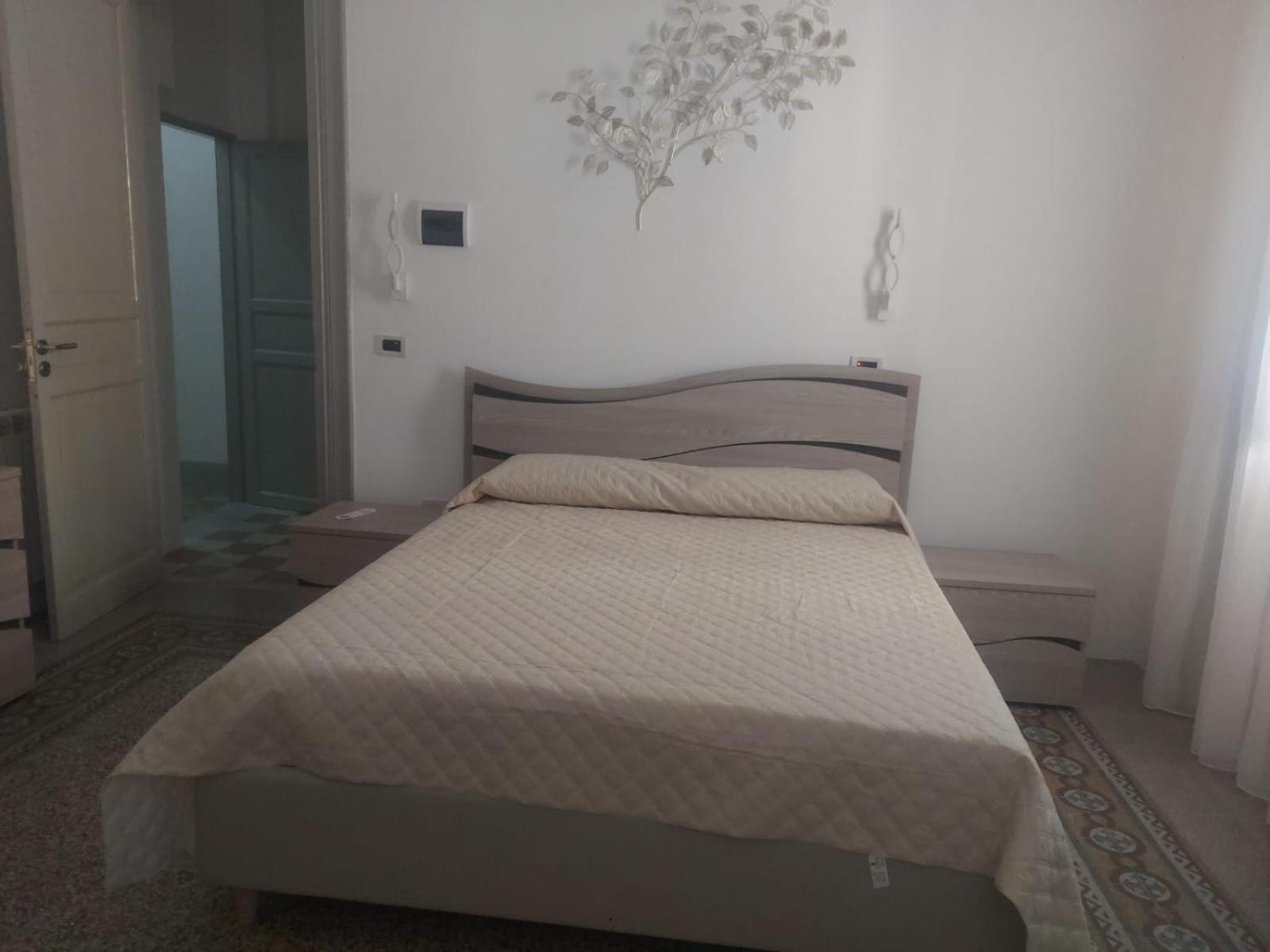 Lamphotel Militello Affittacamere Palermo