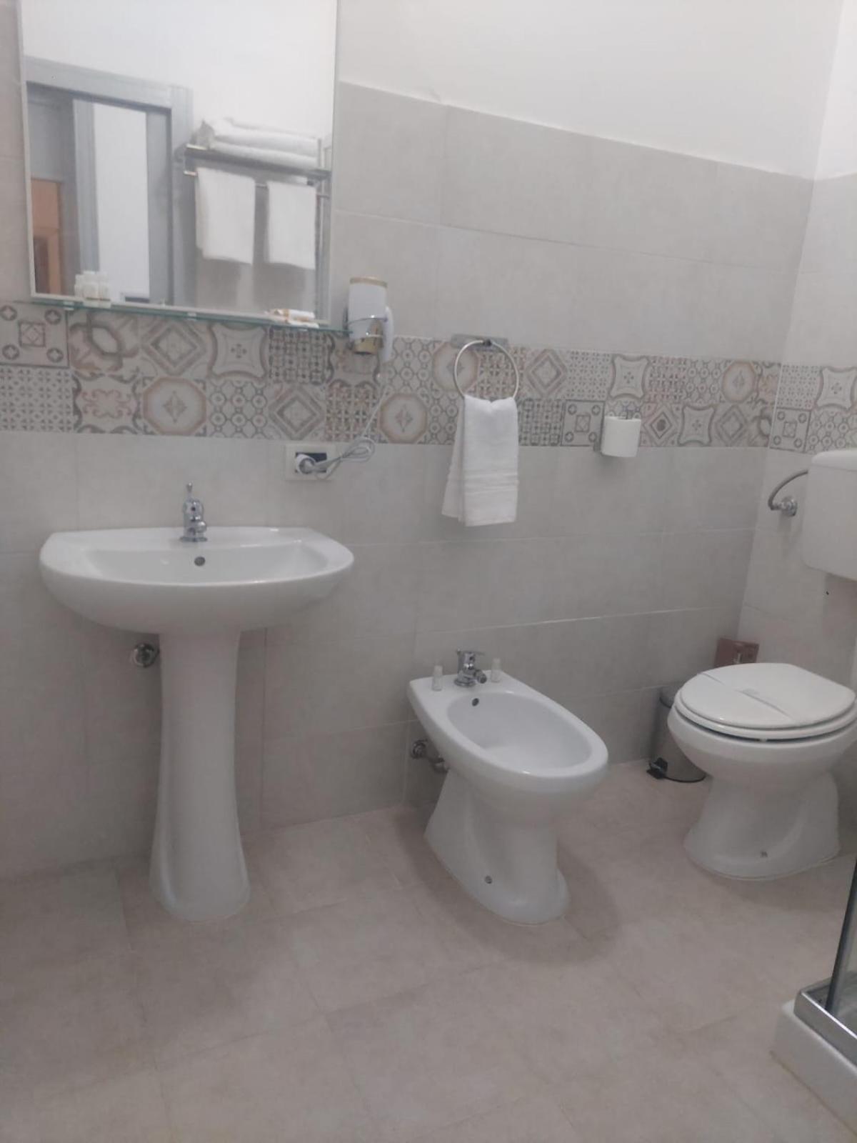 Lamphotel Militello
