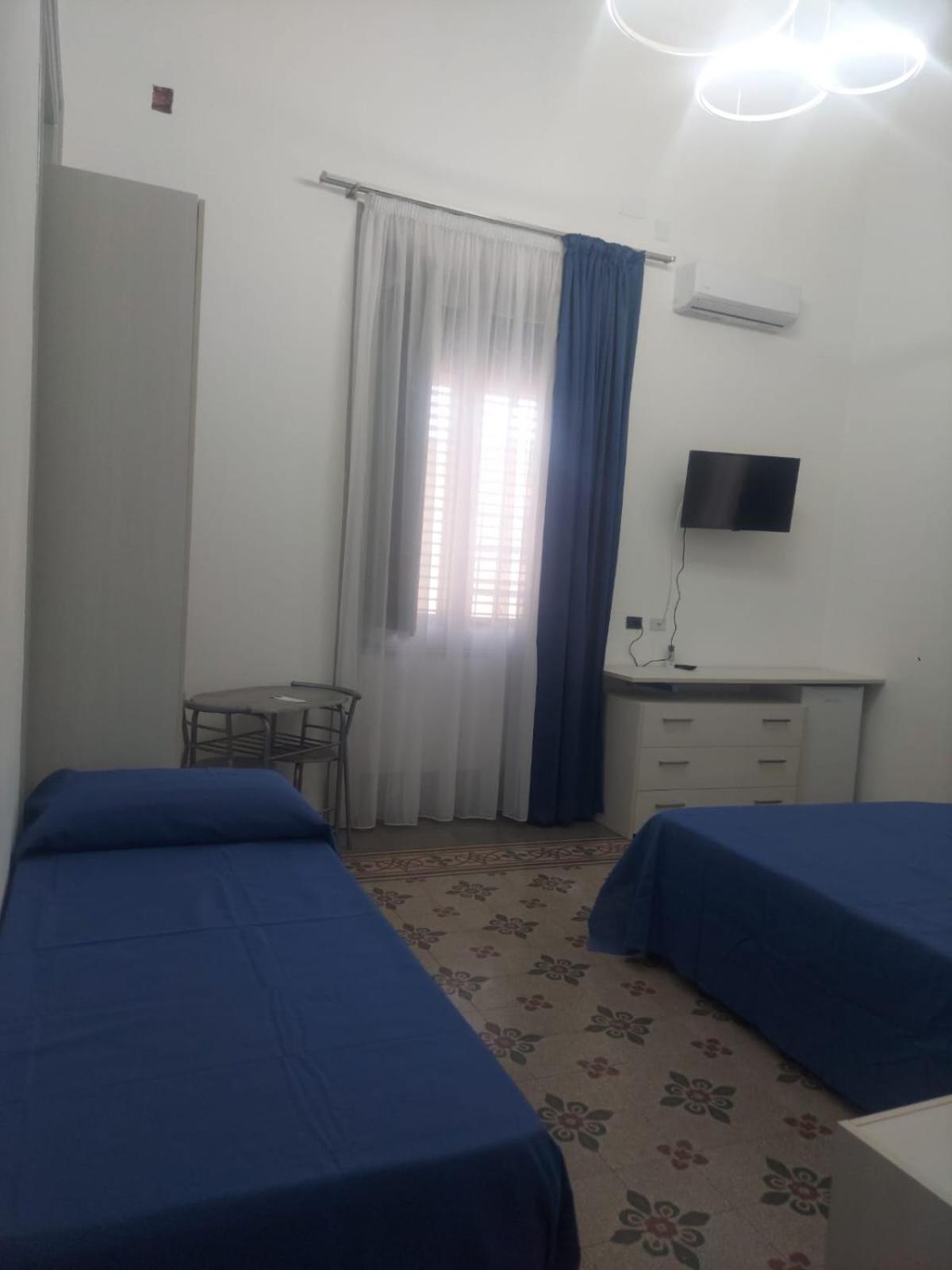Lamphotel Militello Affittacamere