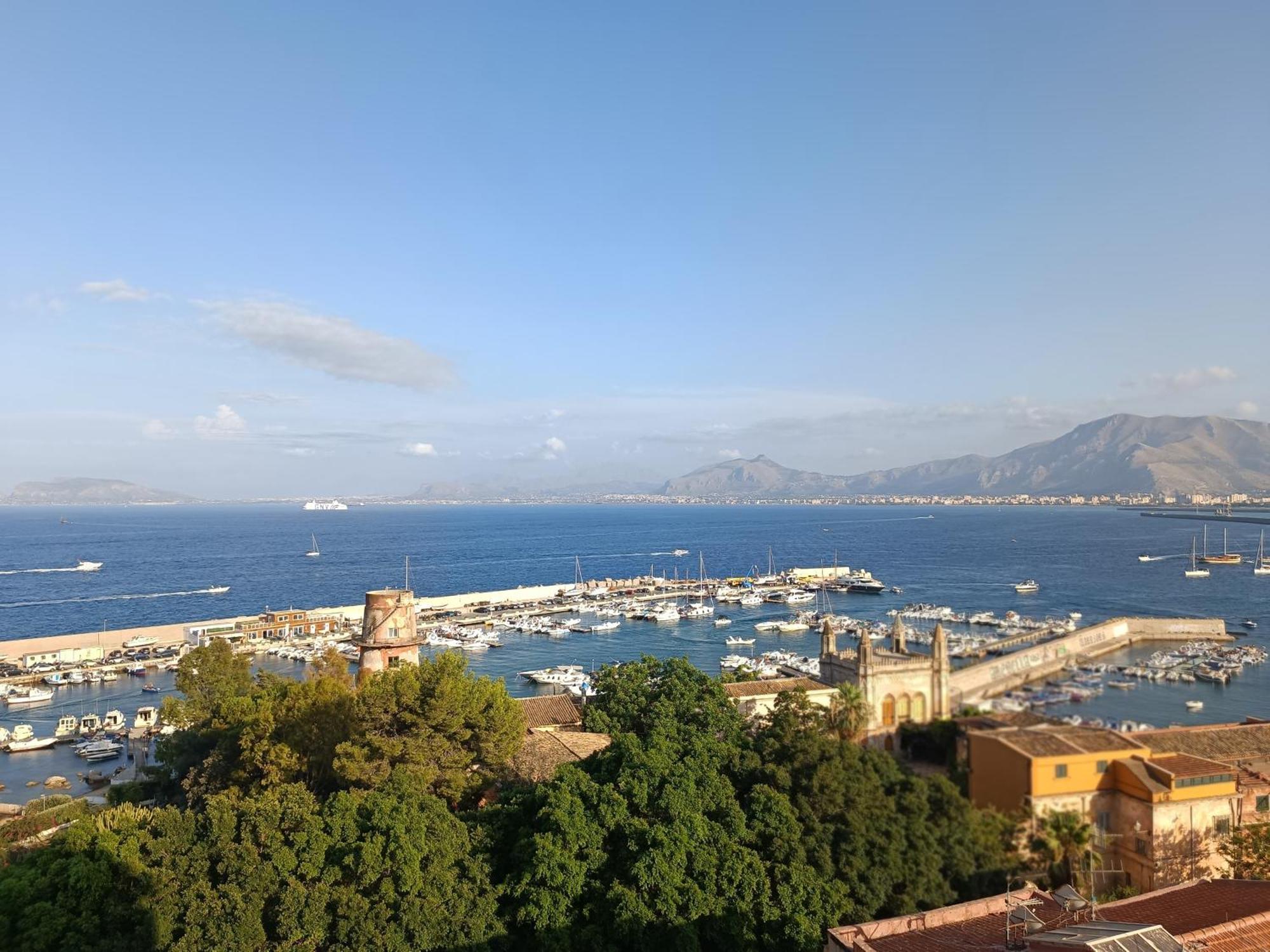 Apartment Rineddahouse Panoramico Vista Mare Con Parcheggio Privato Palermo