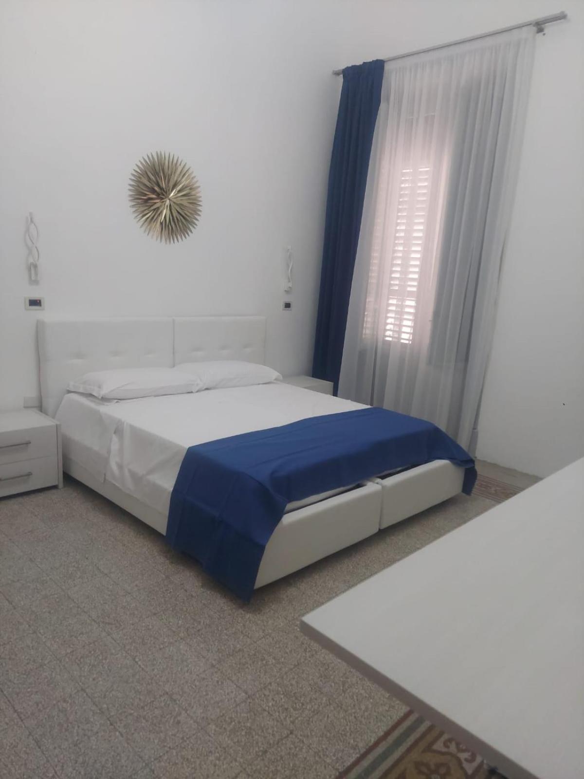Lamphotel Militello Affittacamere