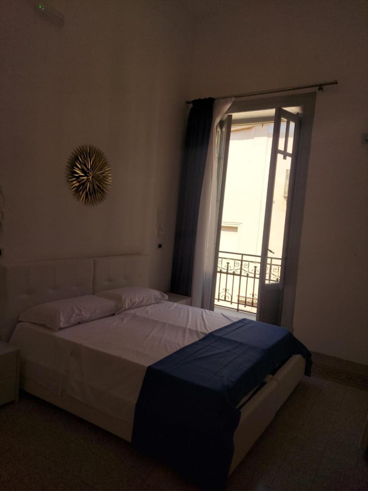 Lamphotel Militello Affittacamere