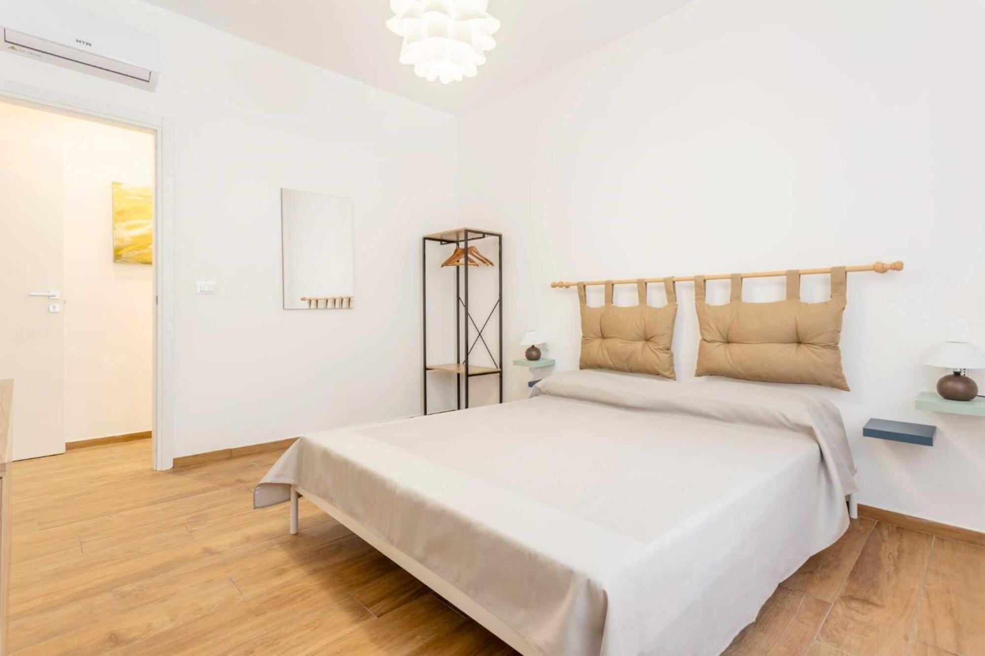 Travel - Arenella Holidays Holiday home *
