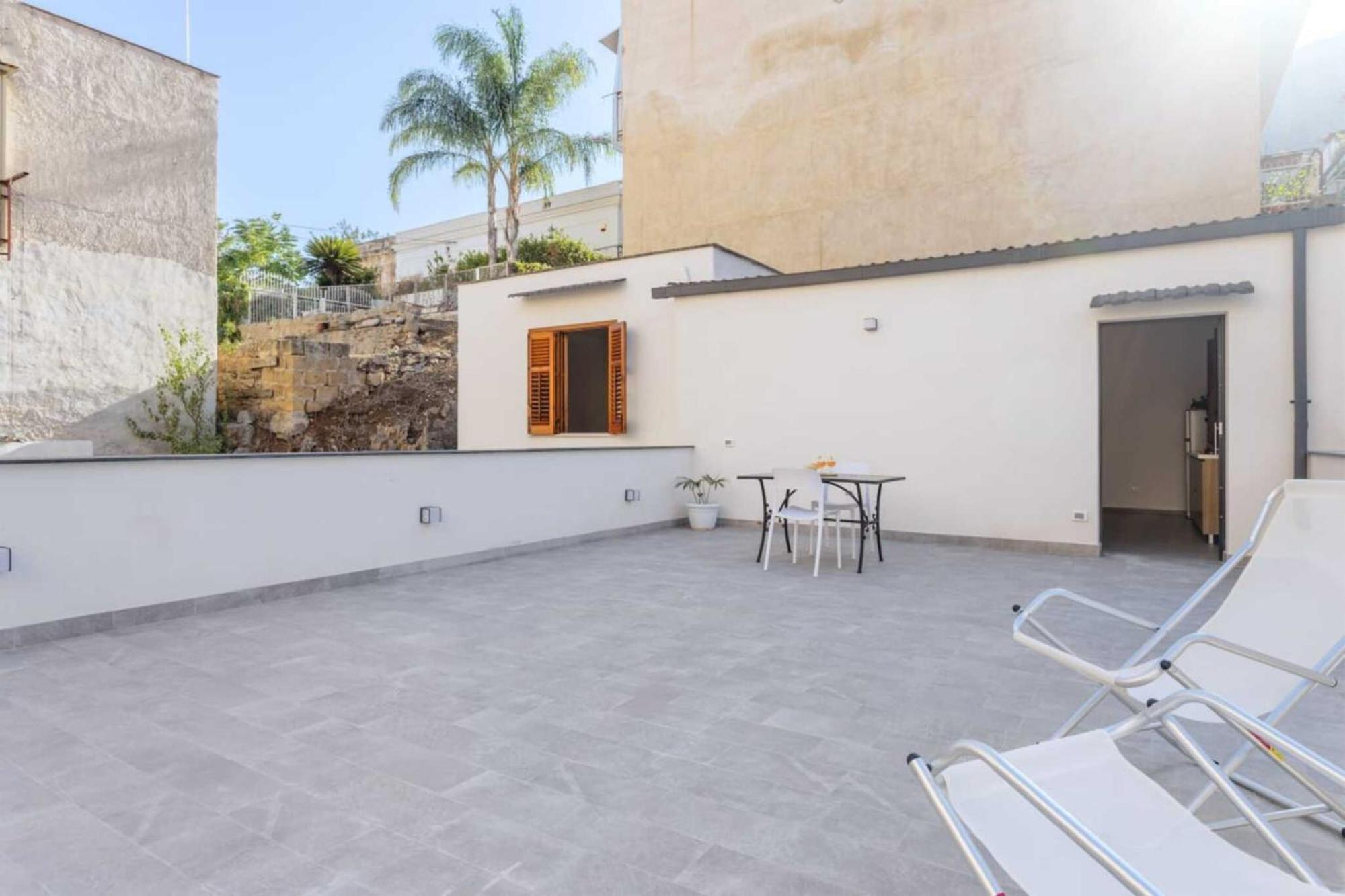 Holiday home Travel - Arenella Holidays *