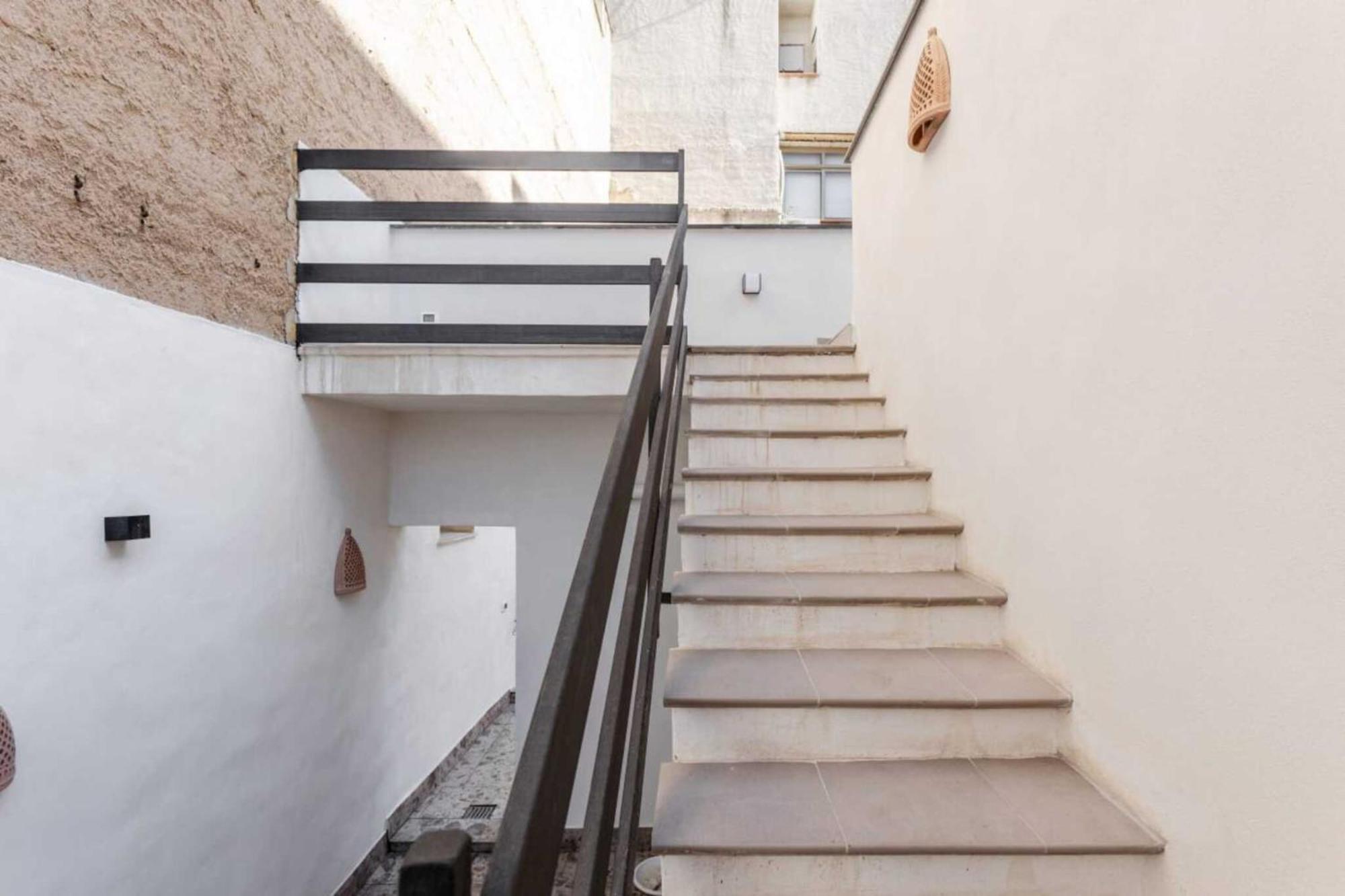 Travel - Arenella Holidays Holiday home