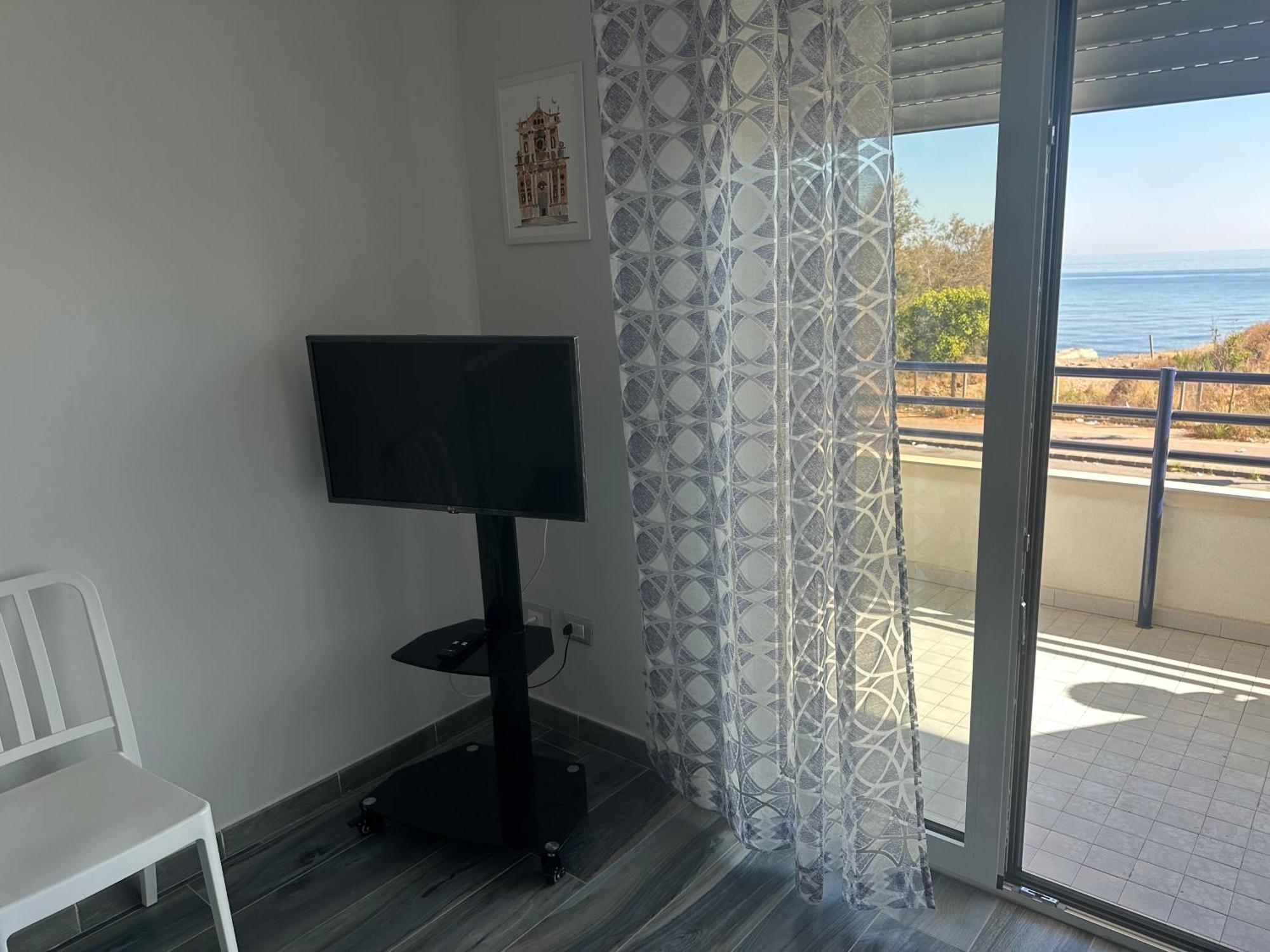 Rosalinda House Di Fronte Al Mare Di * Palermo