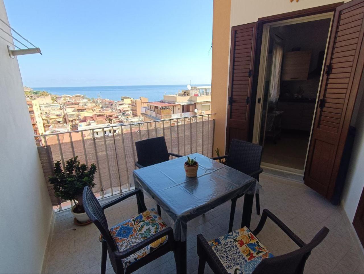 Rineddahouse Panoramico Vista Mare Con Parcheggio Privato *