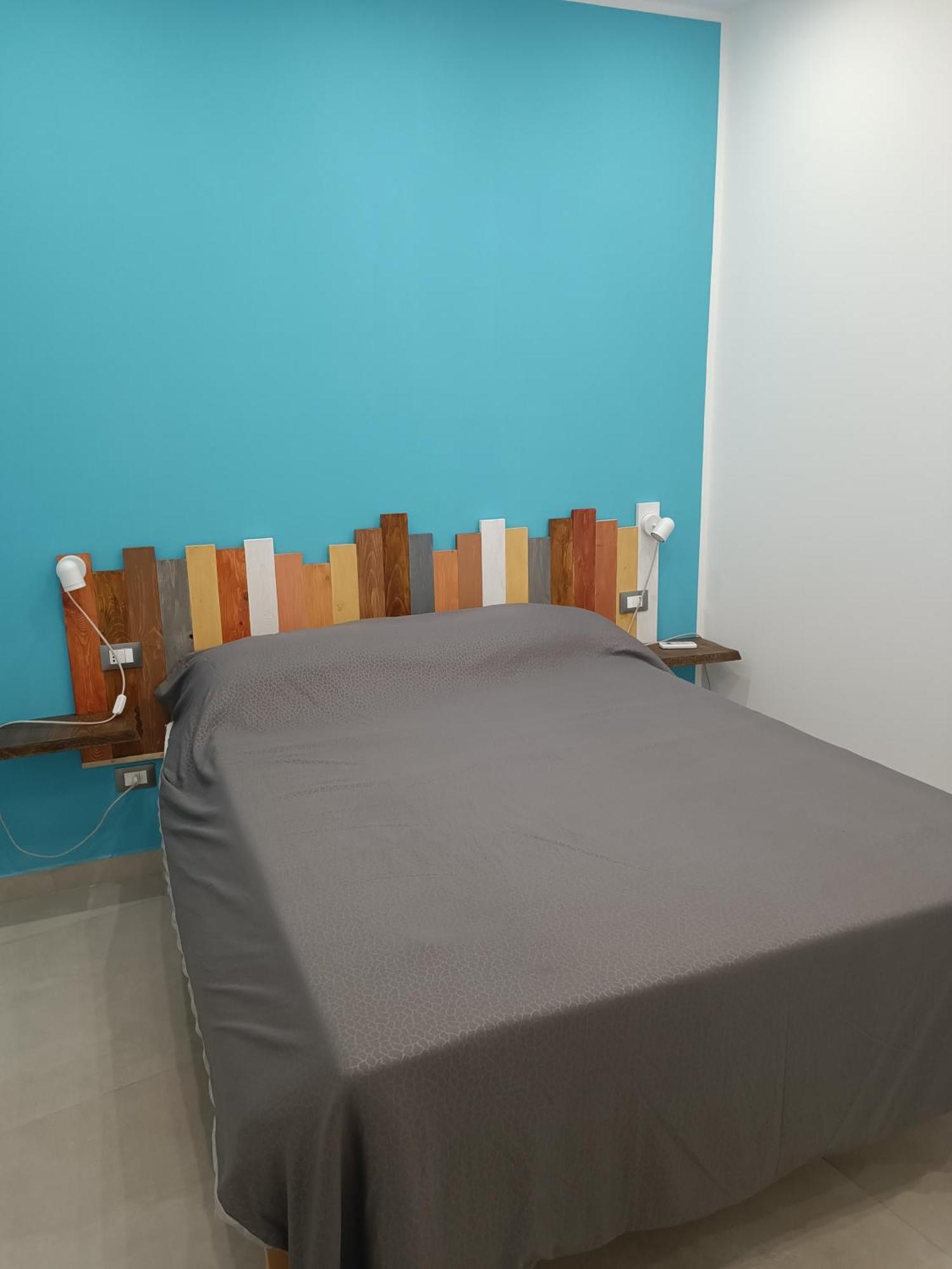 Rineddahouse Arenella - Vista Mare Panoramica A Con Parcheggio Privato