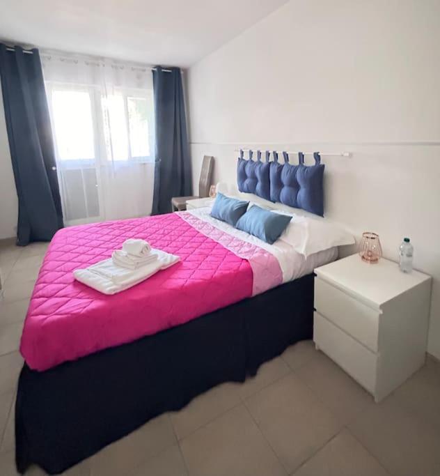 Mia Mondello, 200m To Beach, Private Parking Pousada