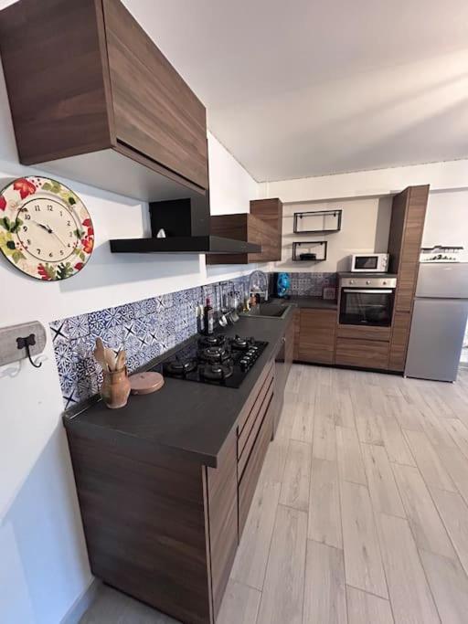 Pousada Mia Mondello, 200m To Beach, Private Parking Palermo