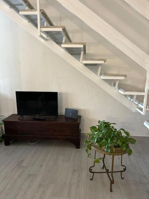 Mia Mondello, 200m To Beach, Private Parking