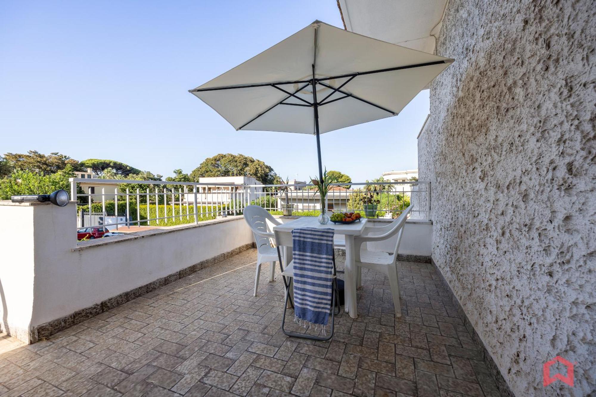 Charming Holiday Few Steps From The Sea Holiday home Palermo