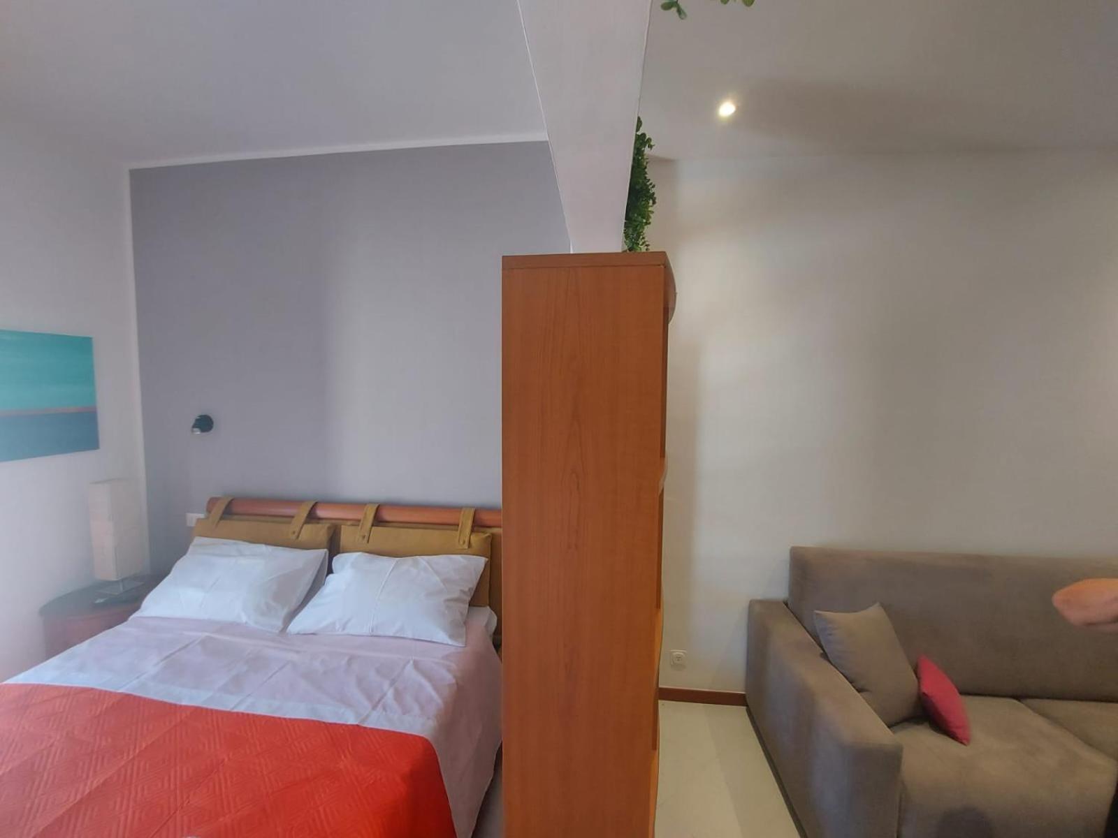 Flat In Front Of Teather Massimo Apartment *