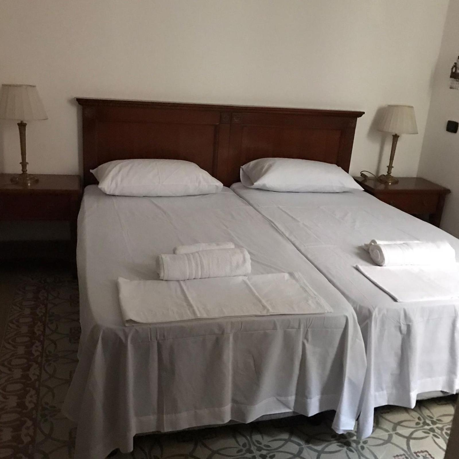 Casa Rosa Hotel *