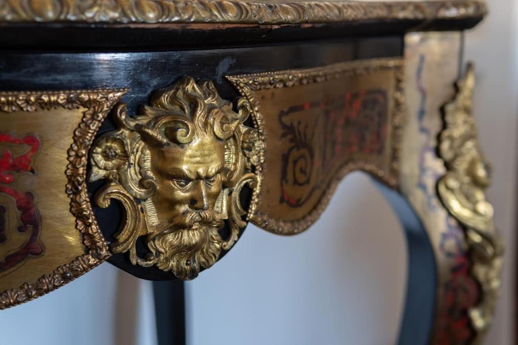 3 Bedrooms Historic Center Apartment Palermo
