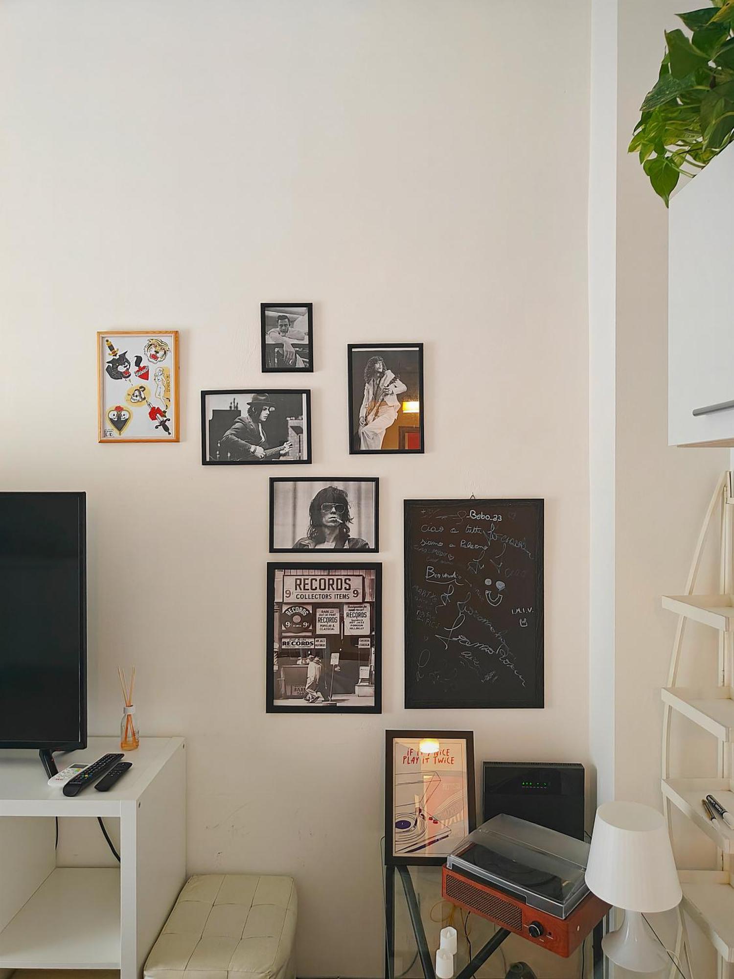 Apartment Music -