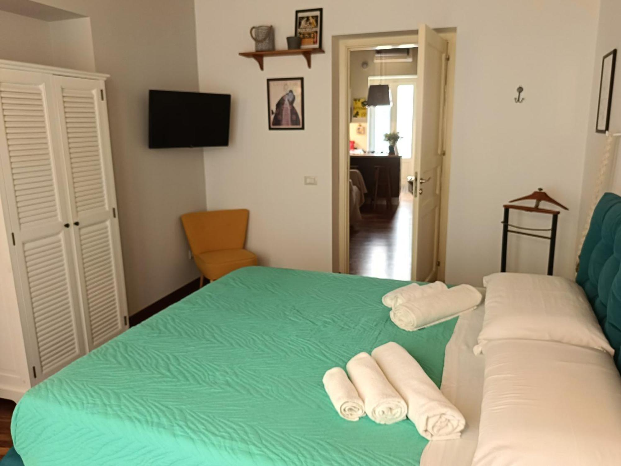 We # Are Ai Cassarelli Apartment Palermo
