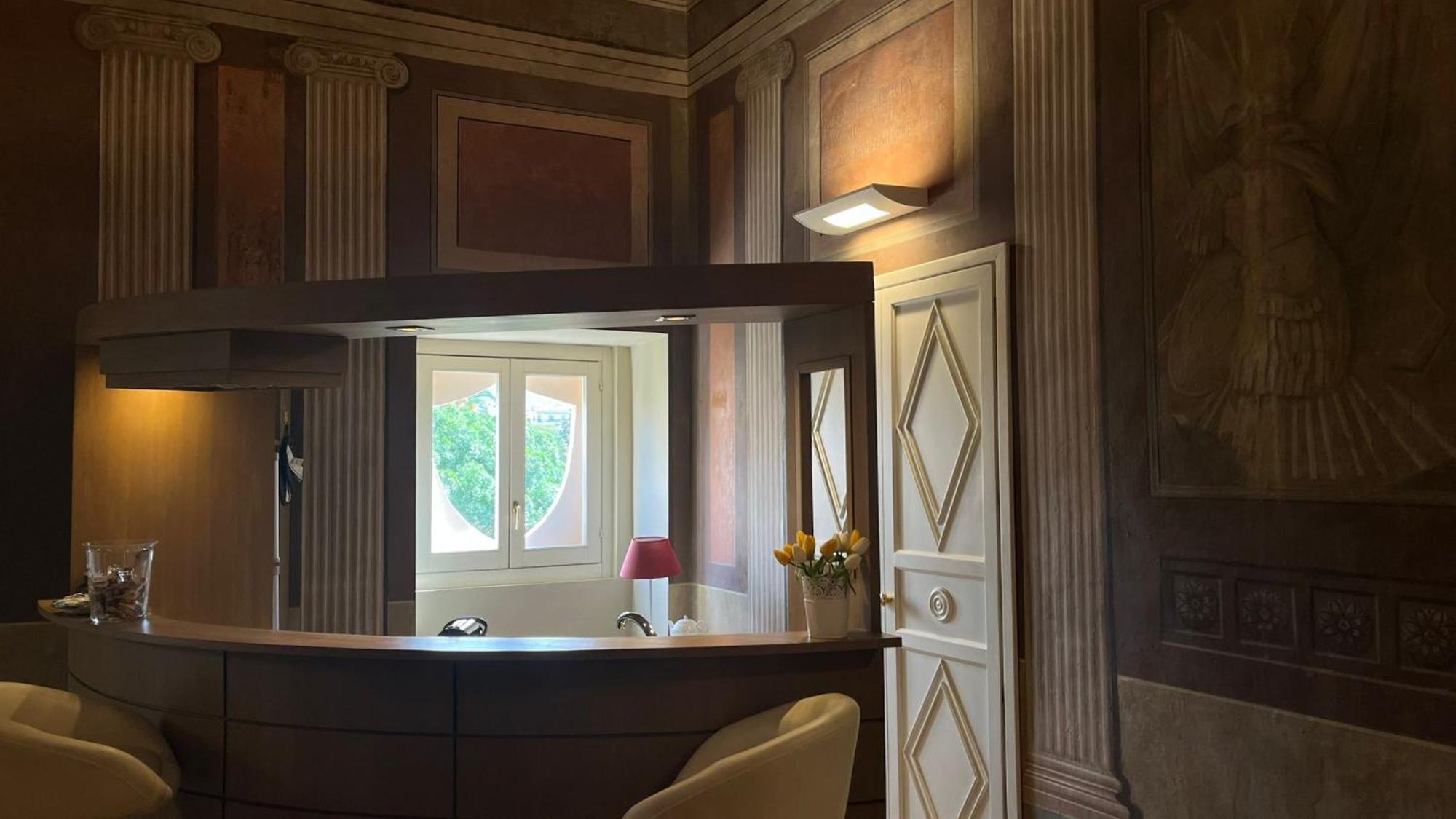 Regal Riggio Apartment