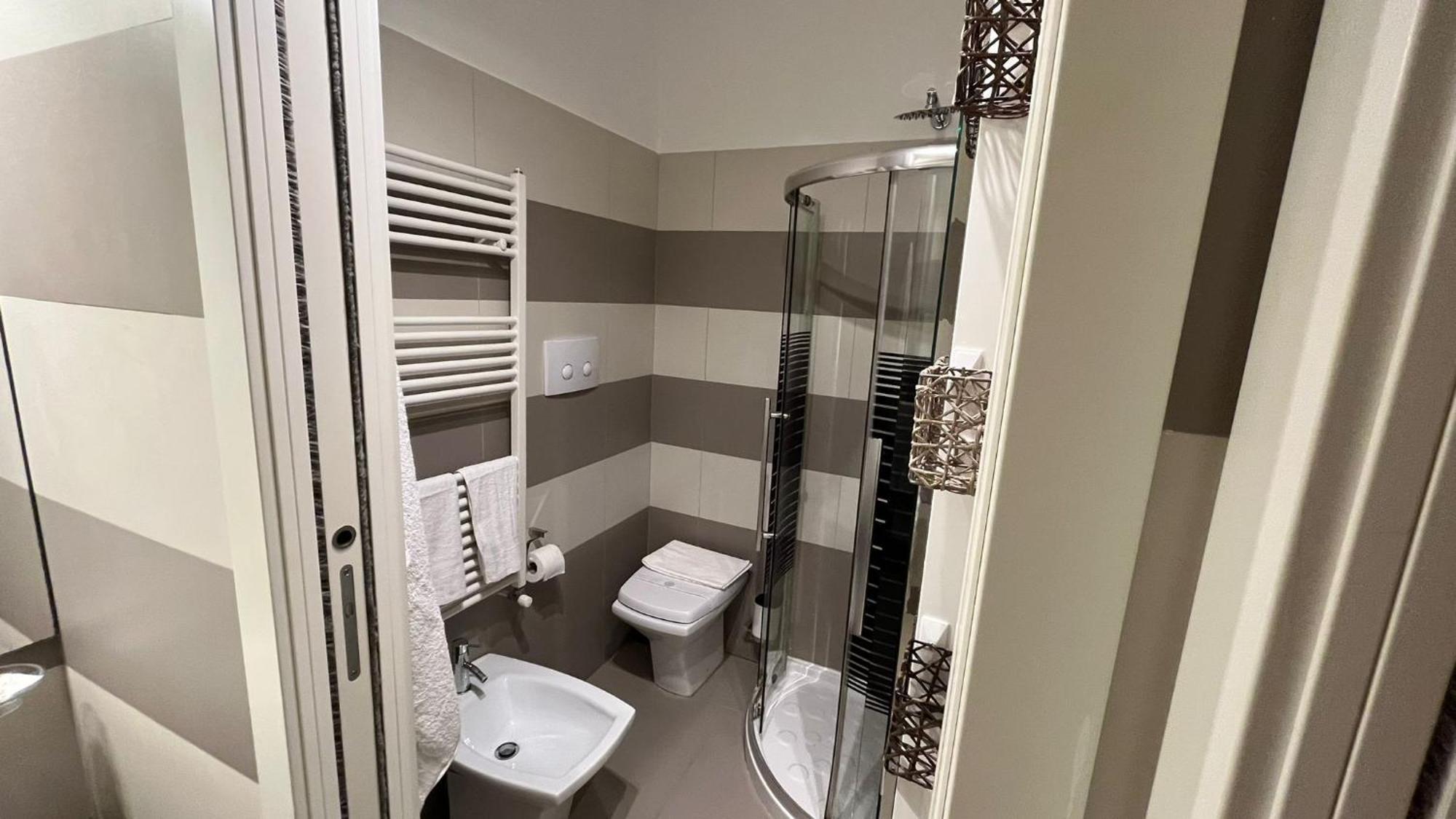 Regal Riggio Apartment