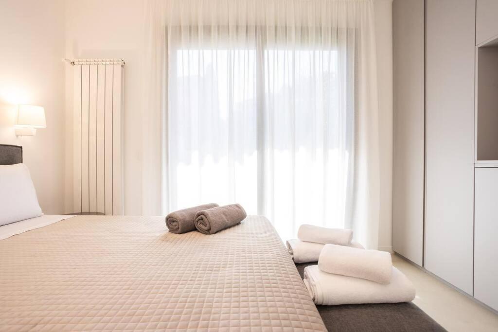 Luxury Jacuzzi Atena Apartment *