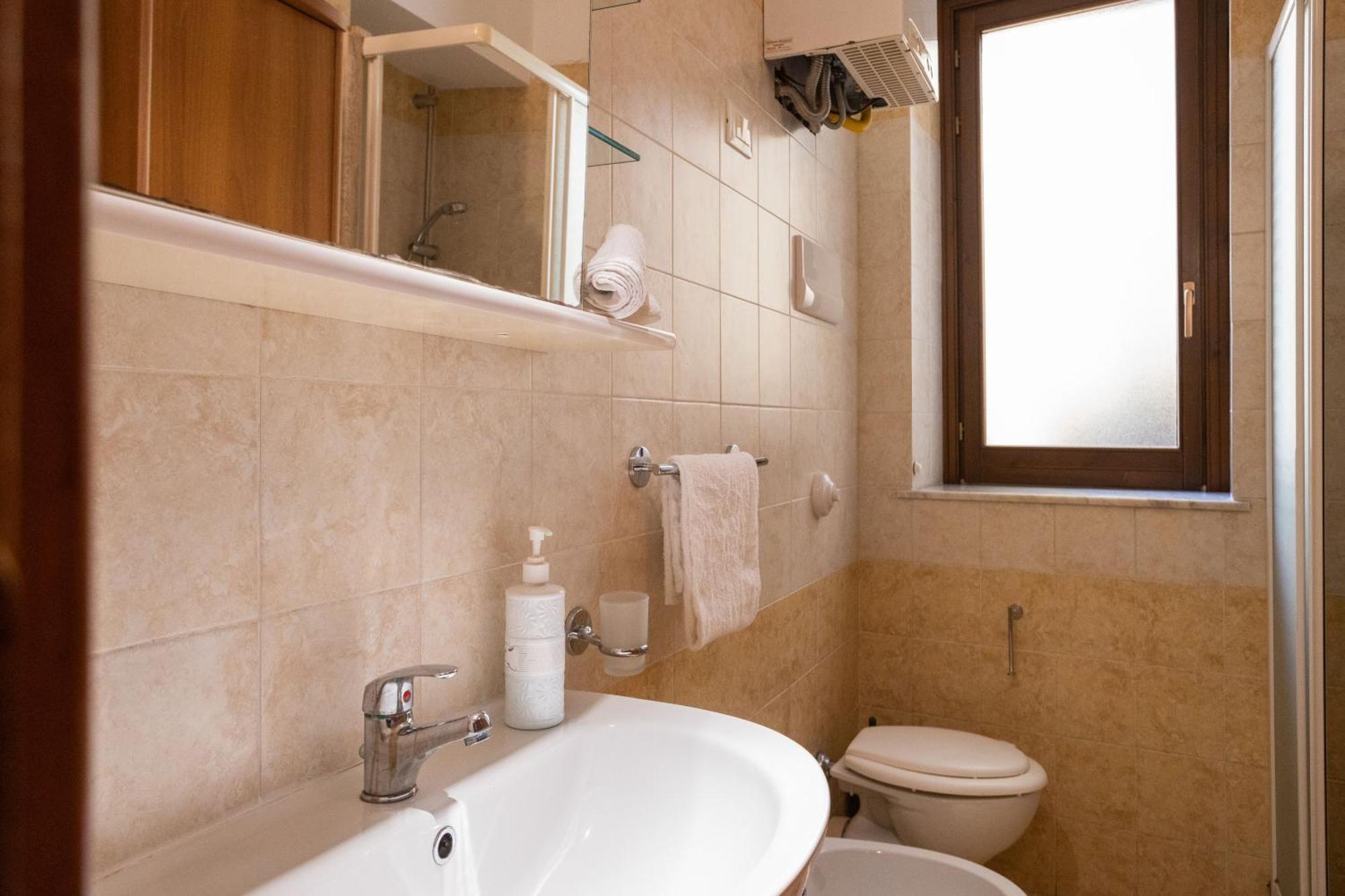 Hola Cathedral House Cadorna Apartamento *