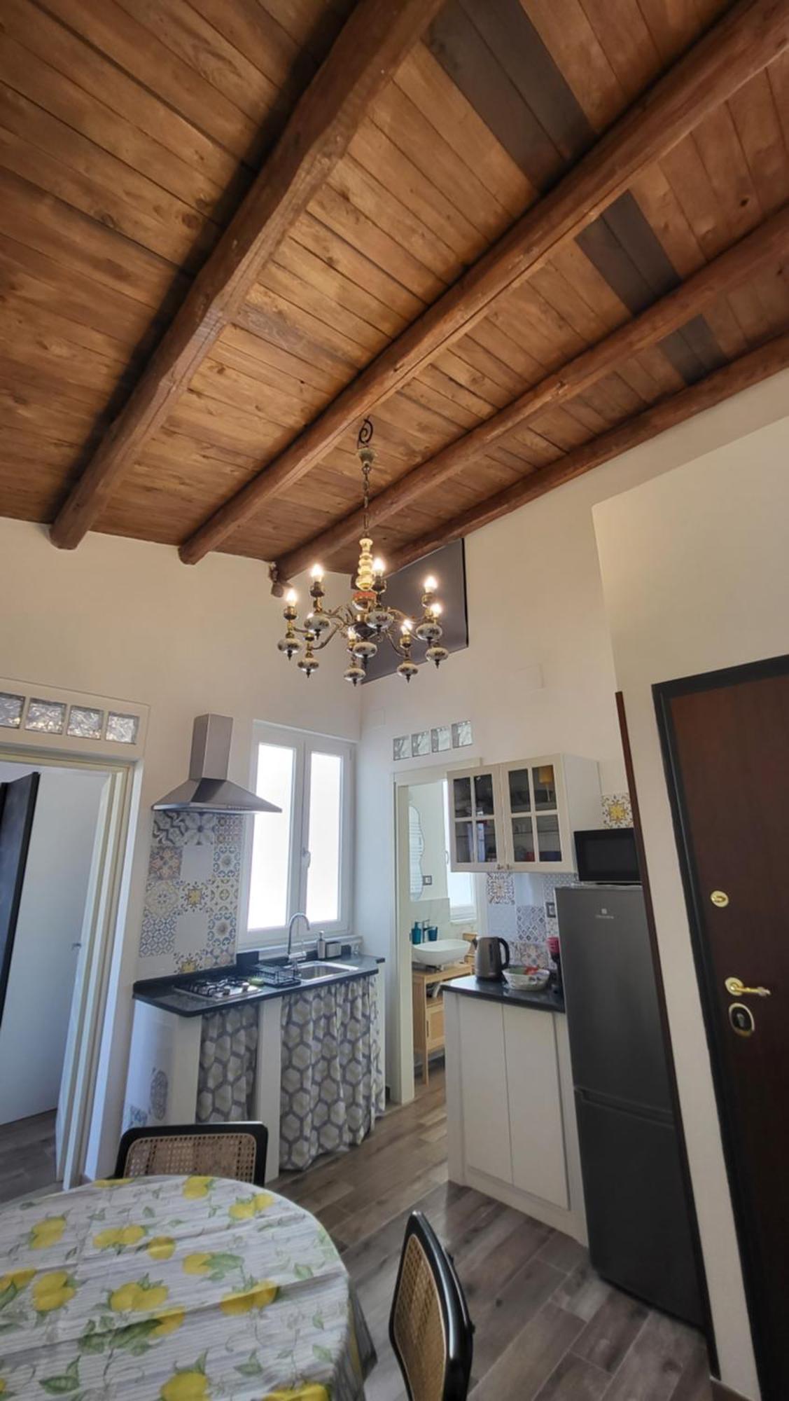 Vanda's Terrace Apartment