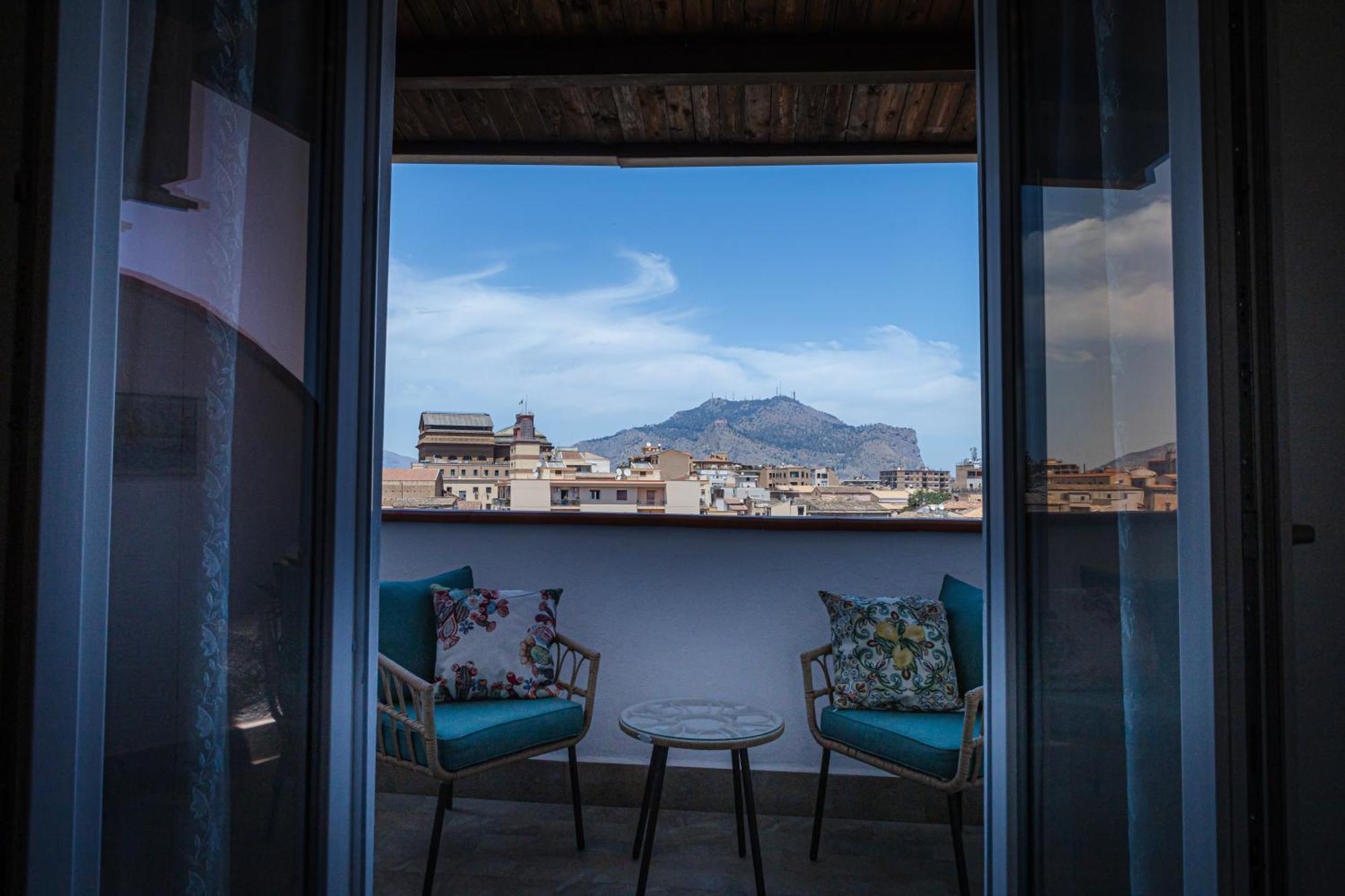 Vanda's Terrace Apartment *