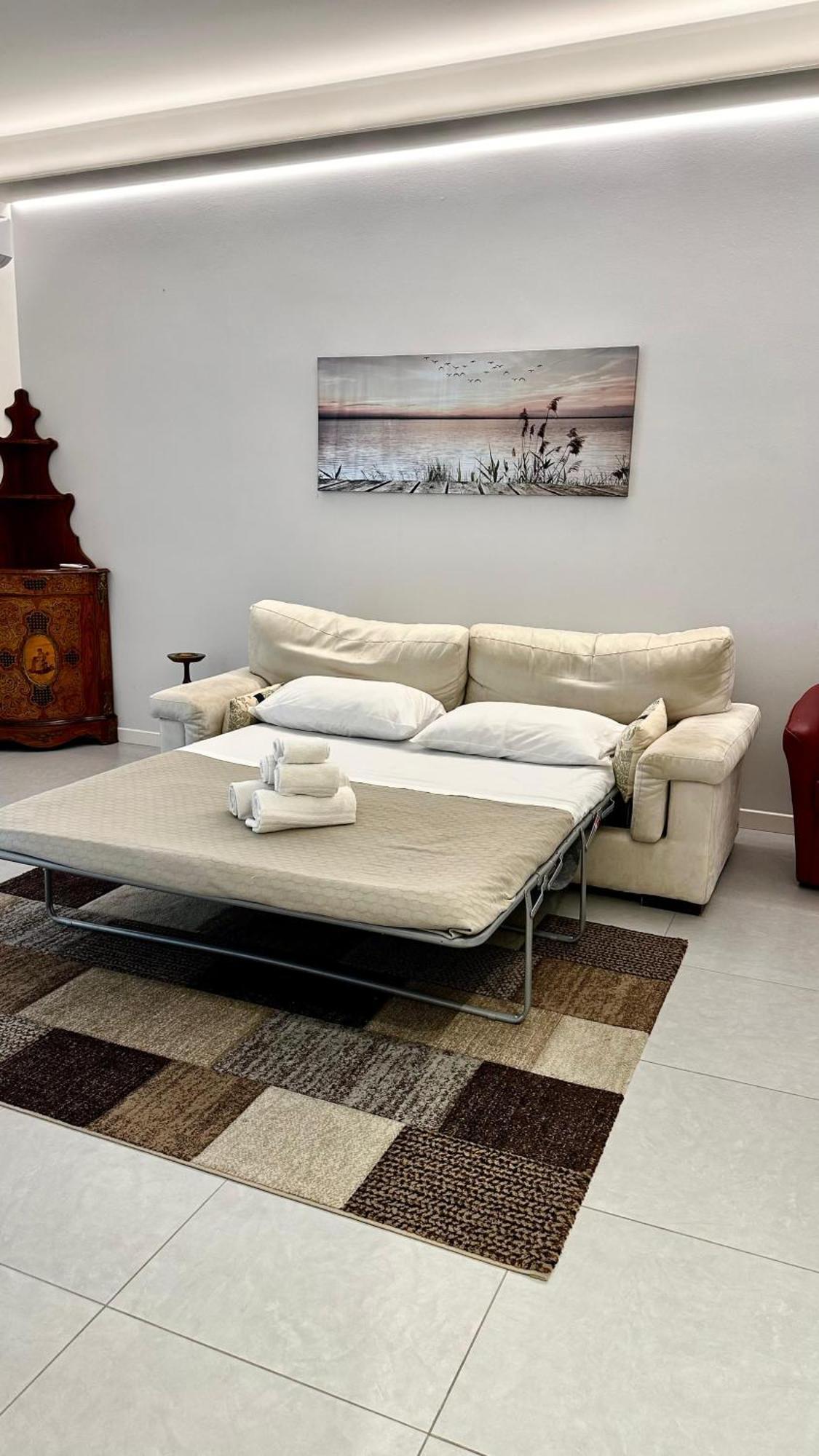 Apartment Giardino Lussemburgo, Elegante E Confortevole Tra Mondello E Il Centro Storico Di Palermo