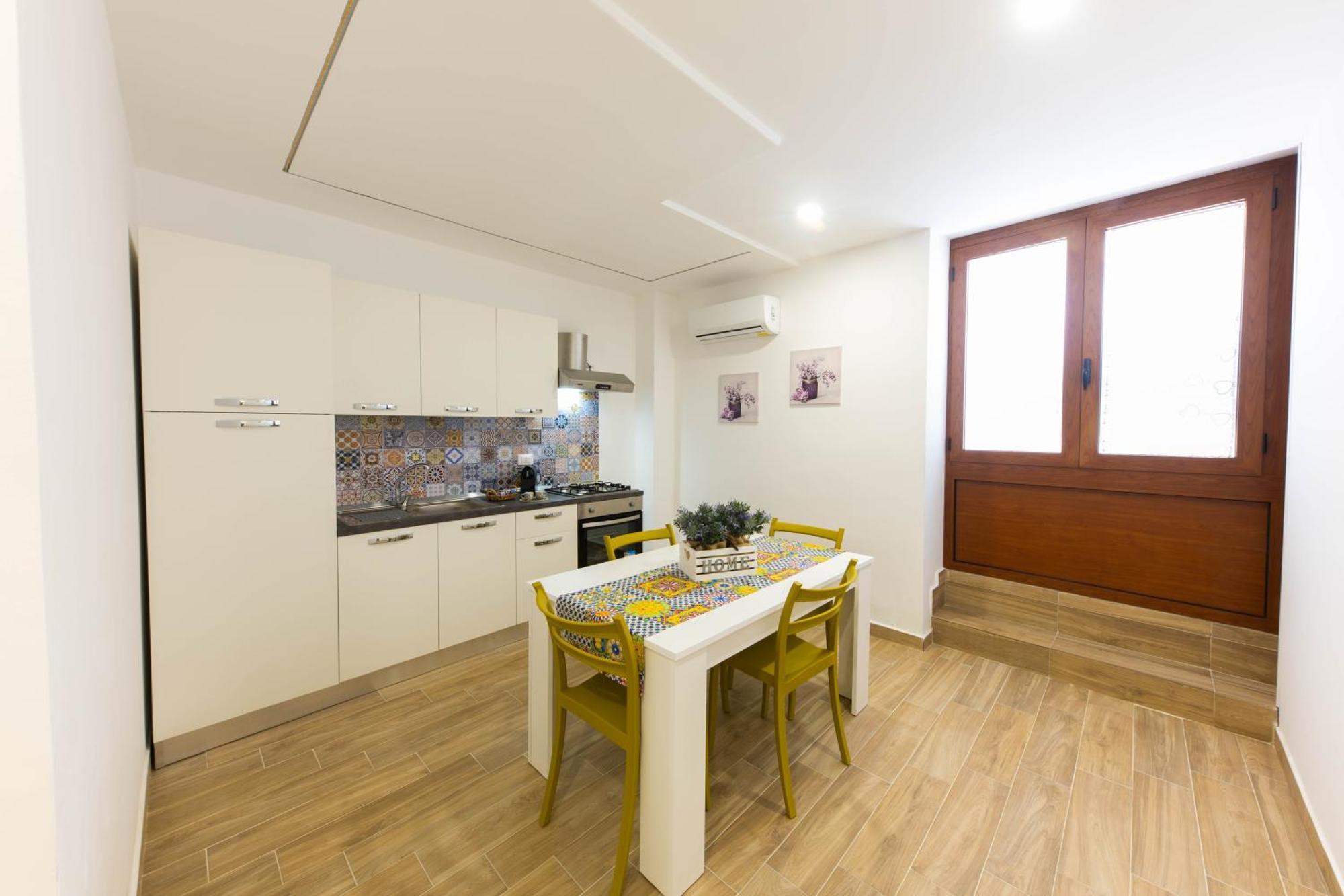 Apartment I Re Di Sicilia 2