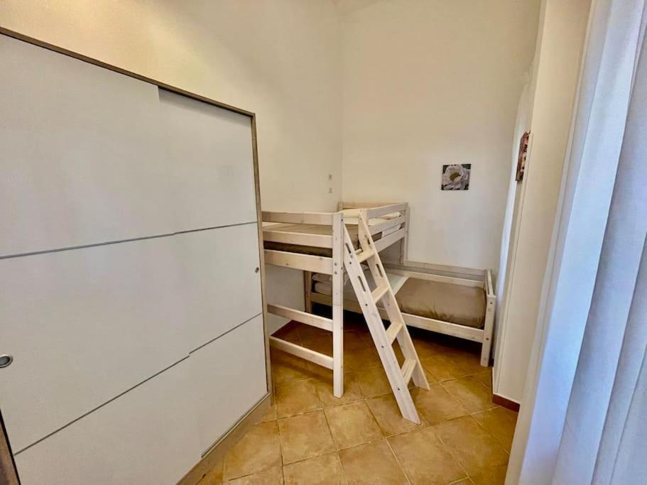 Casa Meravigghia Terrazzo ,giardino E Jacuzzi Apartment