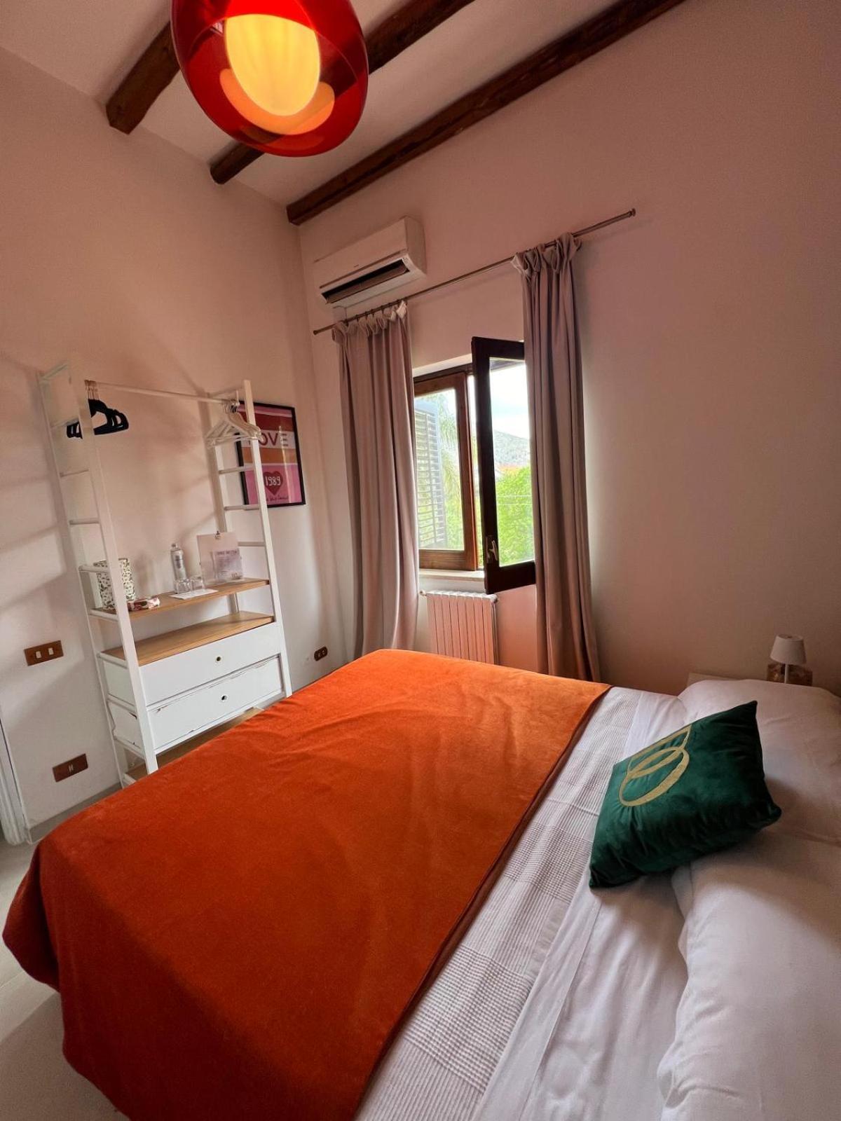 Domus Orestea Luxury Villa *