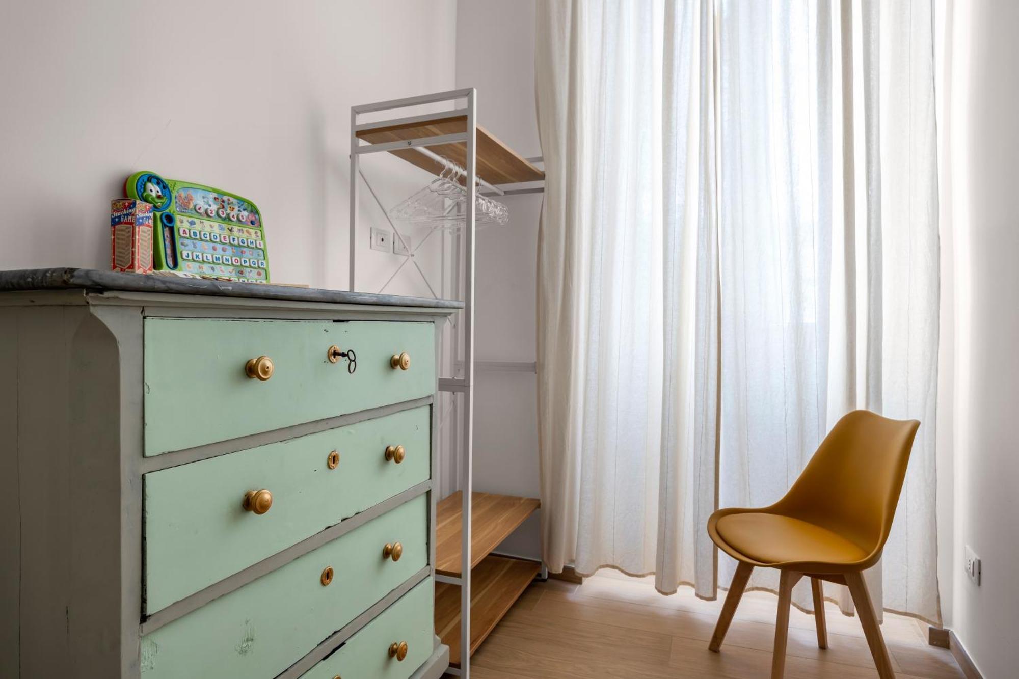 Apartment Giachery House Palermo, Vicino La Metro A Due Passi Dal Centro Palermo