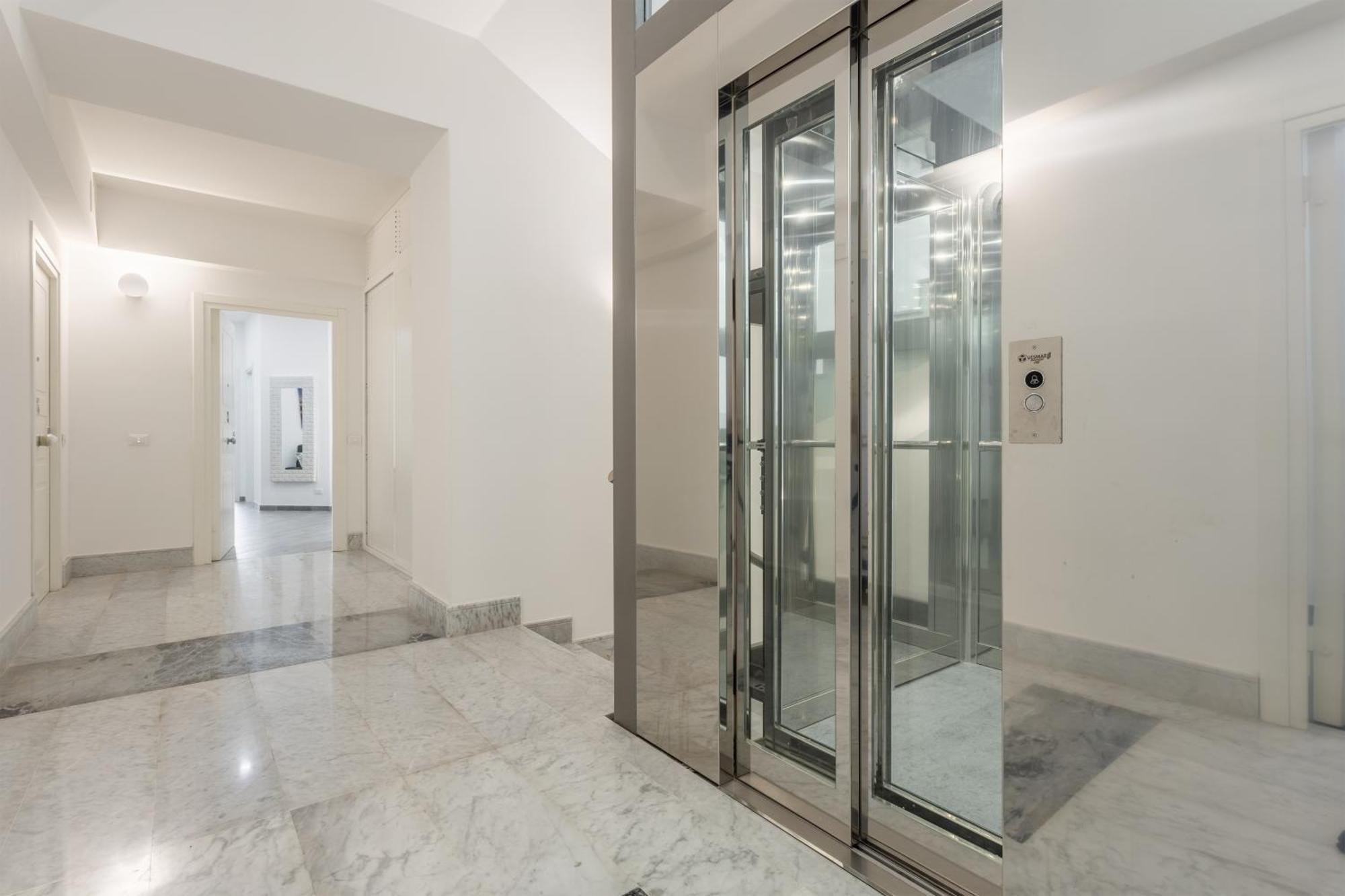 Erasmo Luxury Vista Mare Apartment