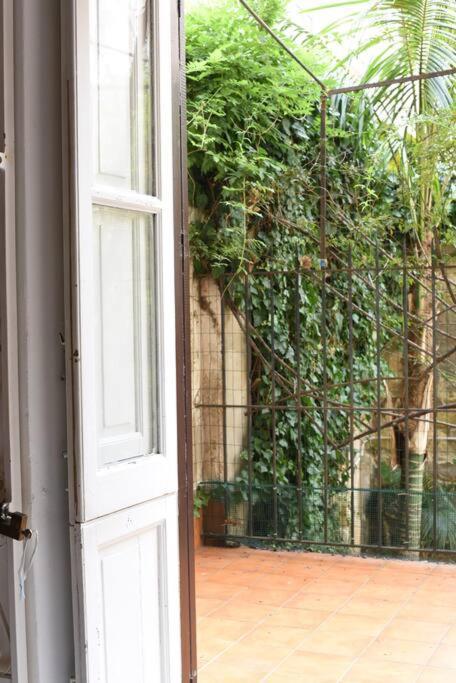The Tangerine's Garden Apartment *