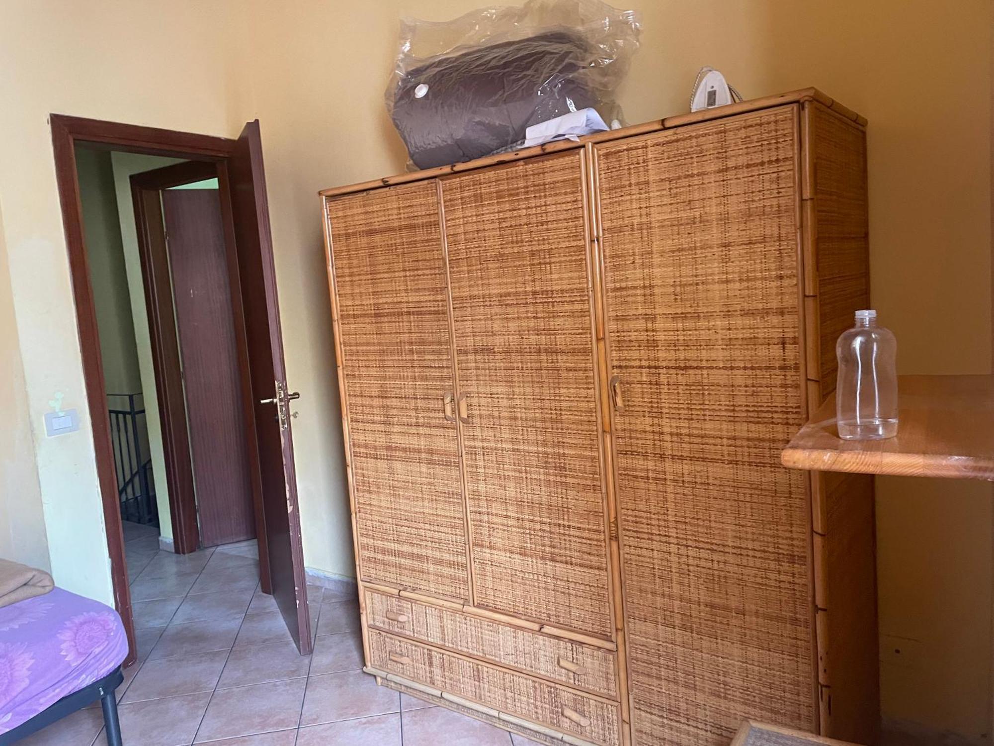 Kapselhotel Teds Palermo