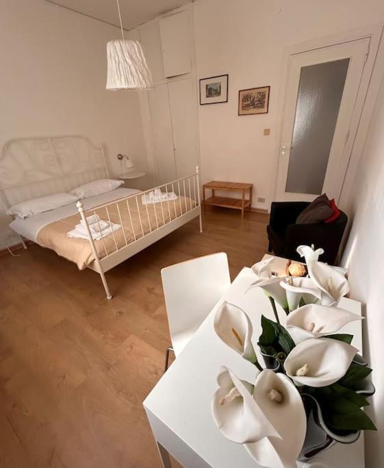 Marea Mondello Villa Palermo