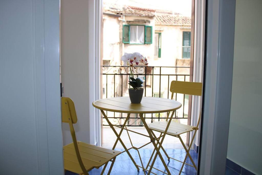 Apartment Dimora Dei Cartari