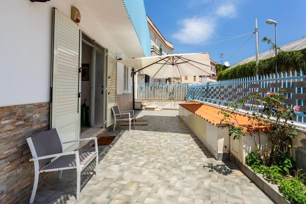 Bright In Mondello 350 M To The Apartment Palermo