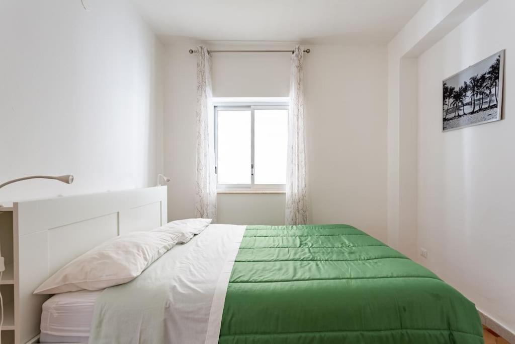 Bright In Mondello 350 M To The Apartment Palermo