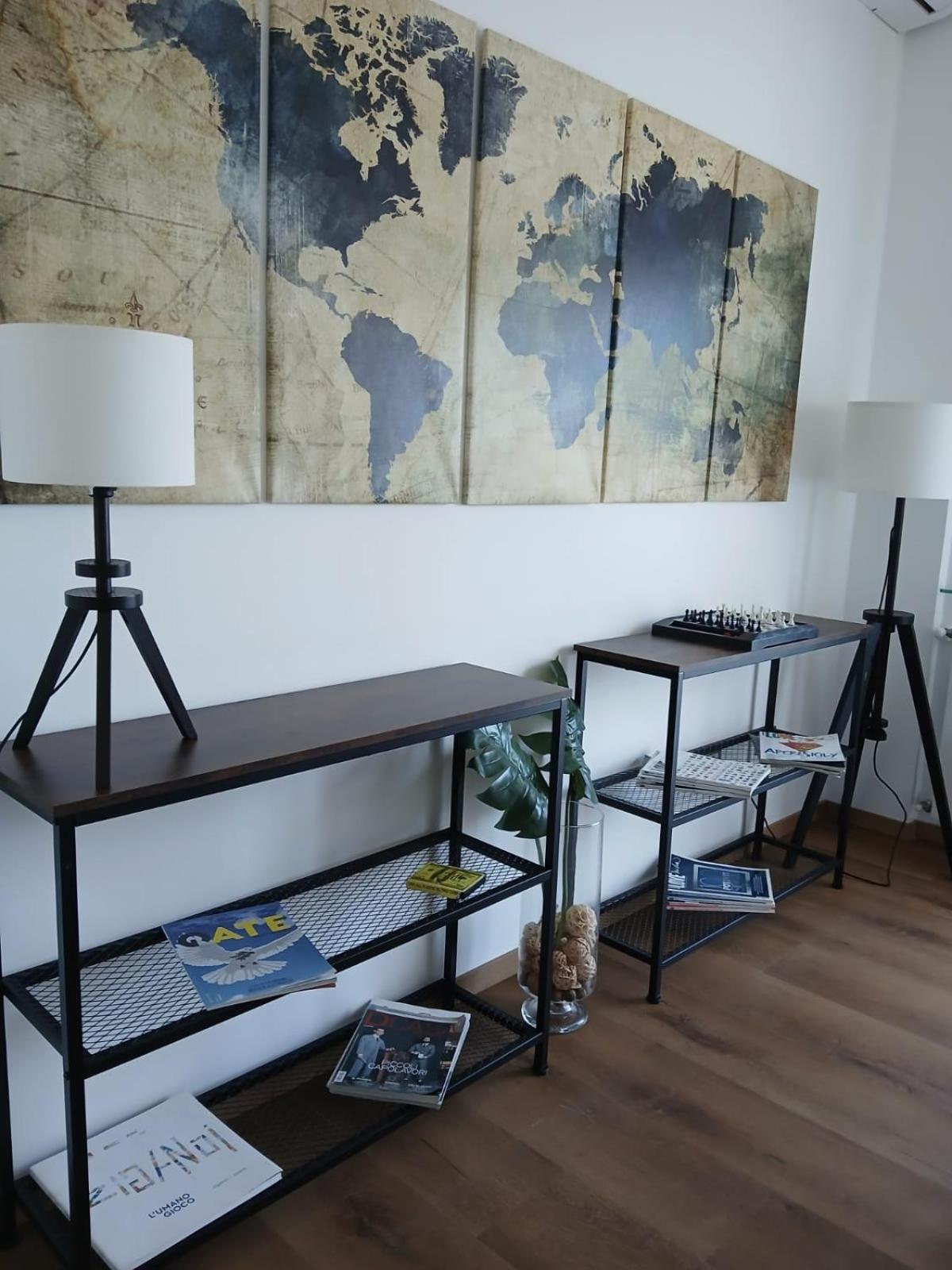 Residenza Dei Poeti - Roomy And Modern Flat