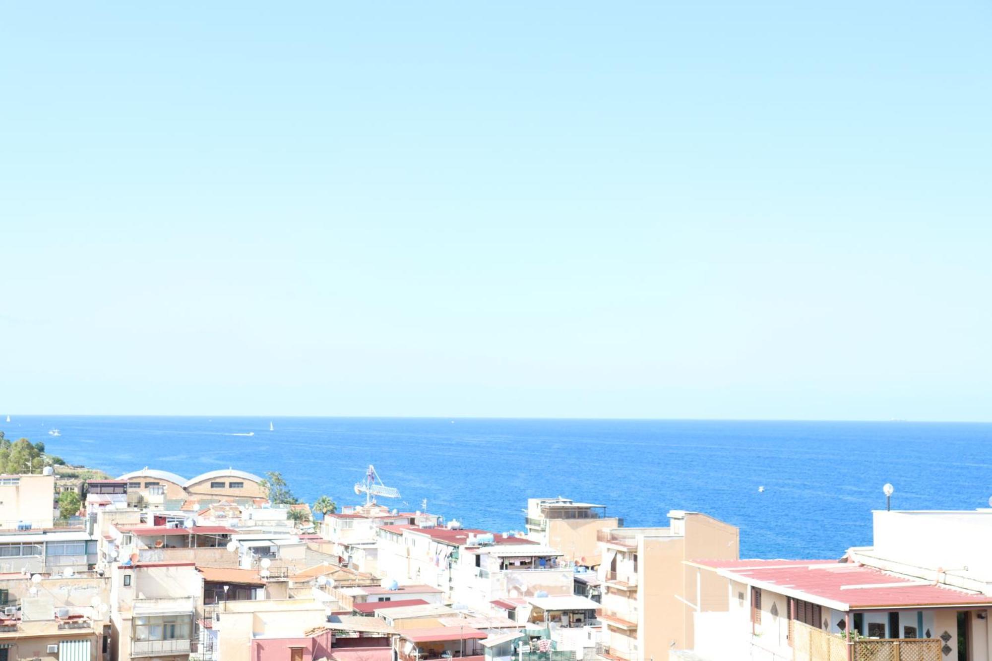 Apartment Rineddahouse Panoramico Vista Mare Con Parcheggio Privato Palermo