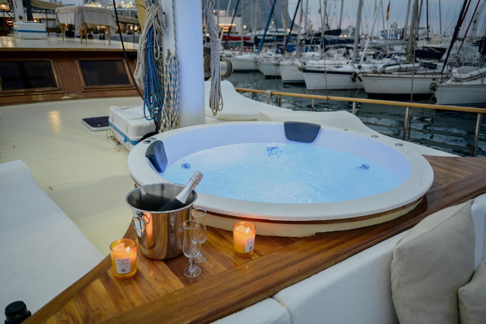 Sicily Sea Charter Caicco Hande Capo Galera Palermo