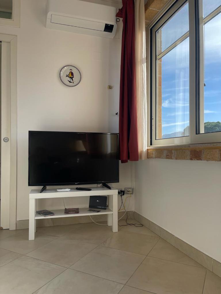 Athena Mondello Apartment *