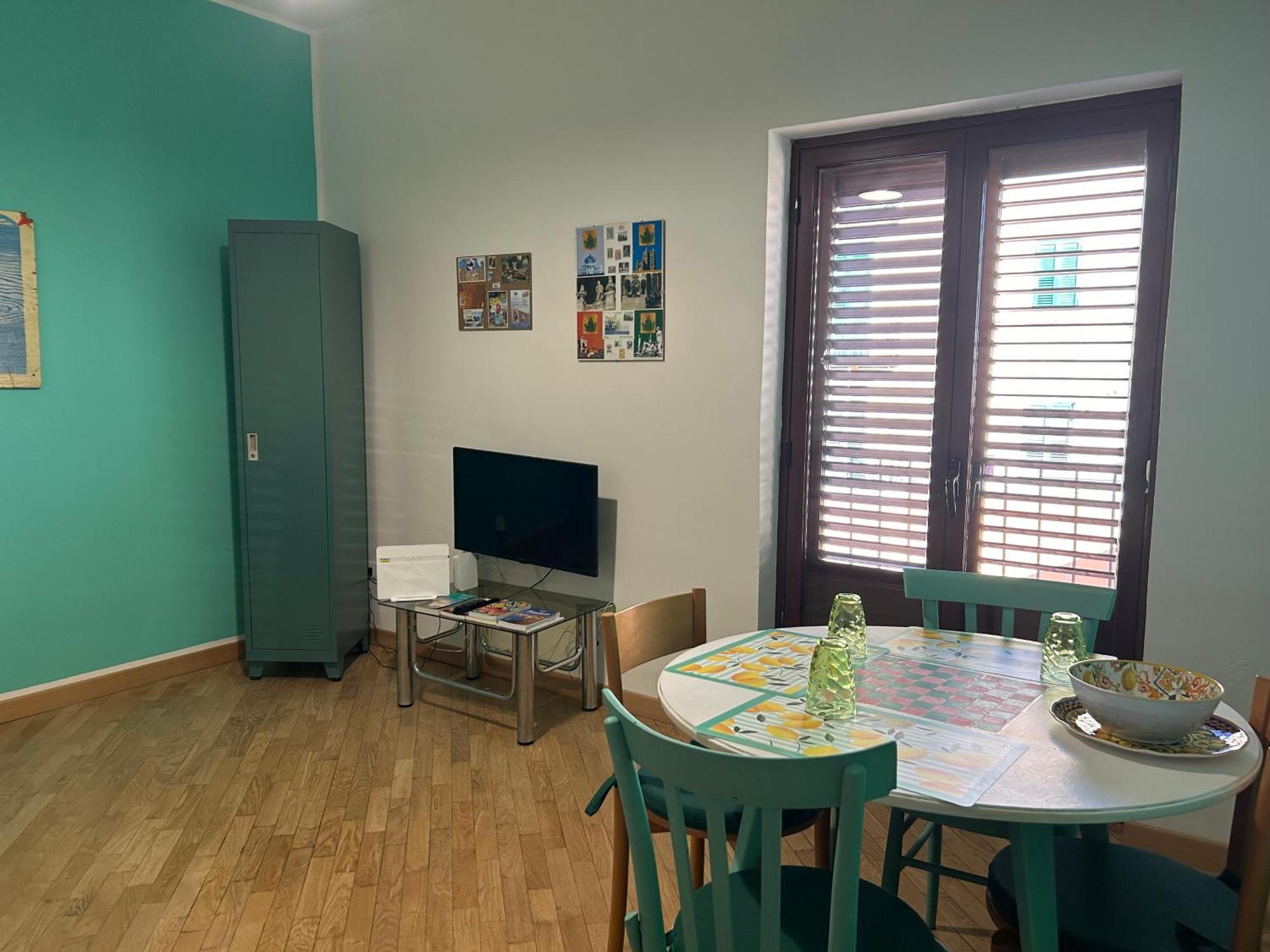 Glicine House Apartment *