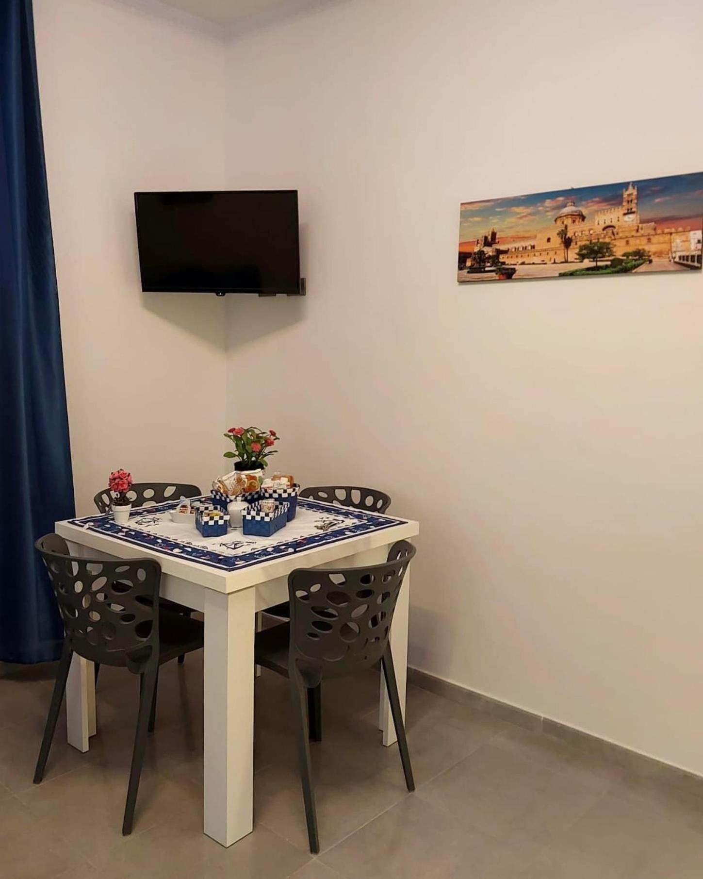 Palermo Holiday Room * Palermo