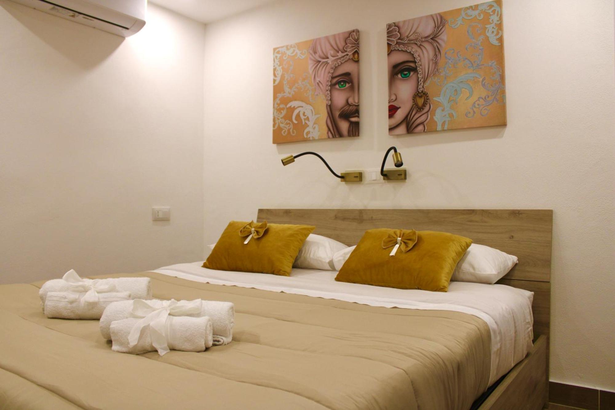 Pillis House Elegante E Accogliente In Centro Apartment
