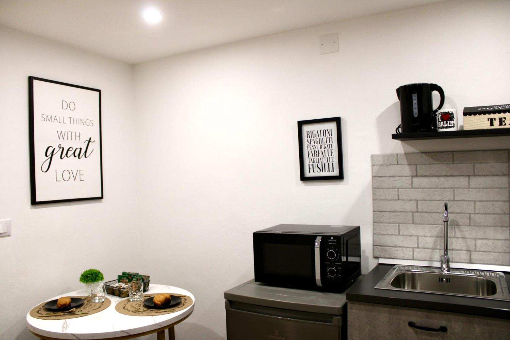 Pillis House Elegante E Accogliente In Centro Apartment *