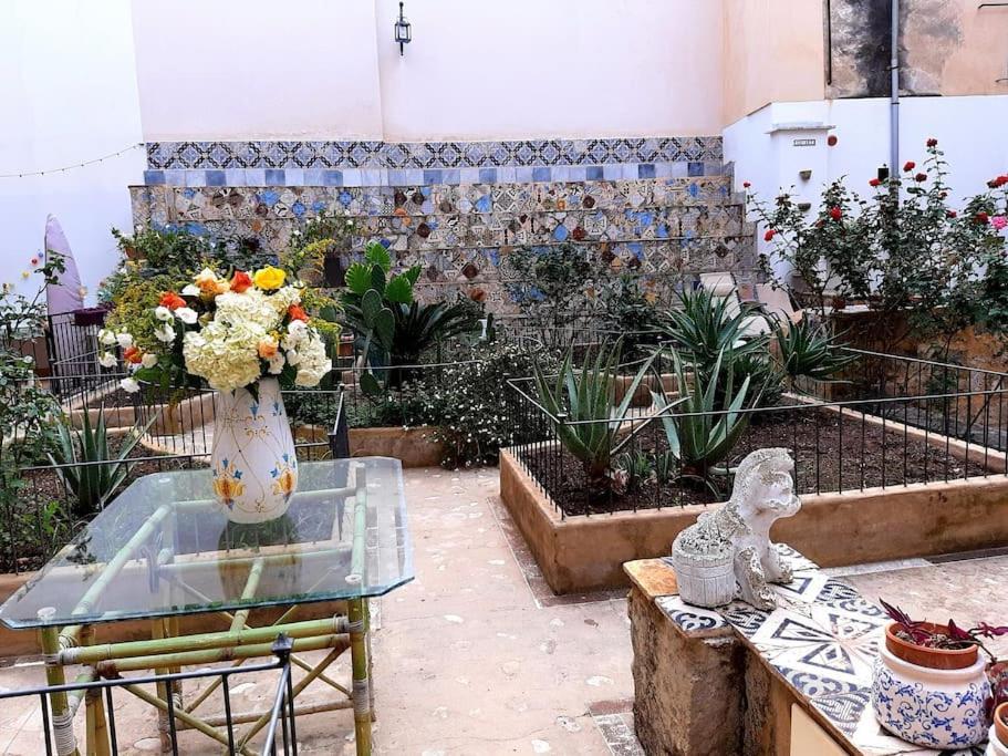 Apartment Ballaro *