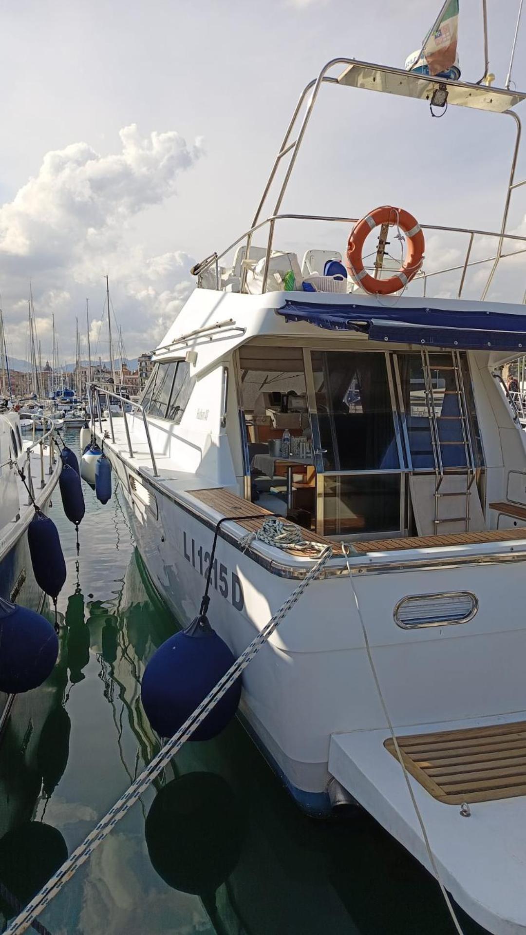 Botel Pm Molo Trapezoidale *