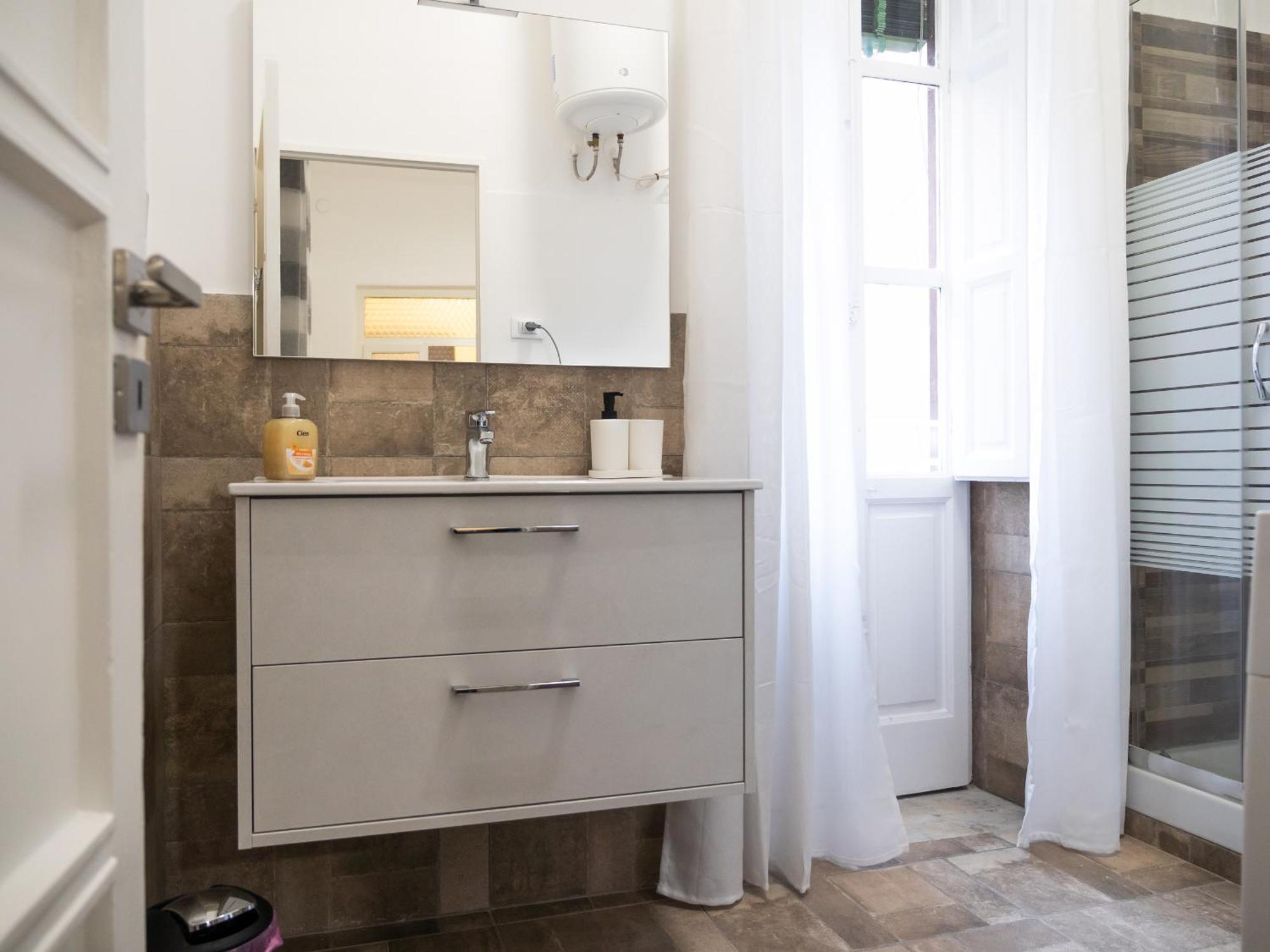 Pacini Deluxe Holiday home *